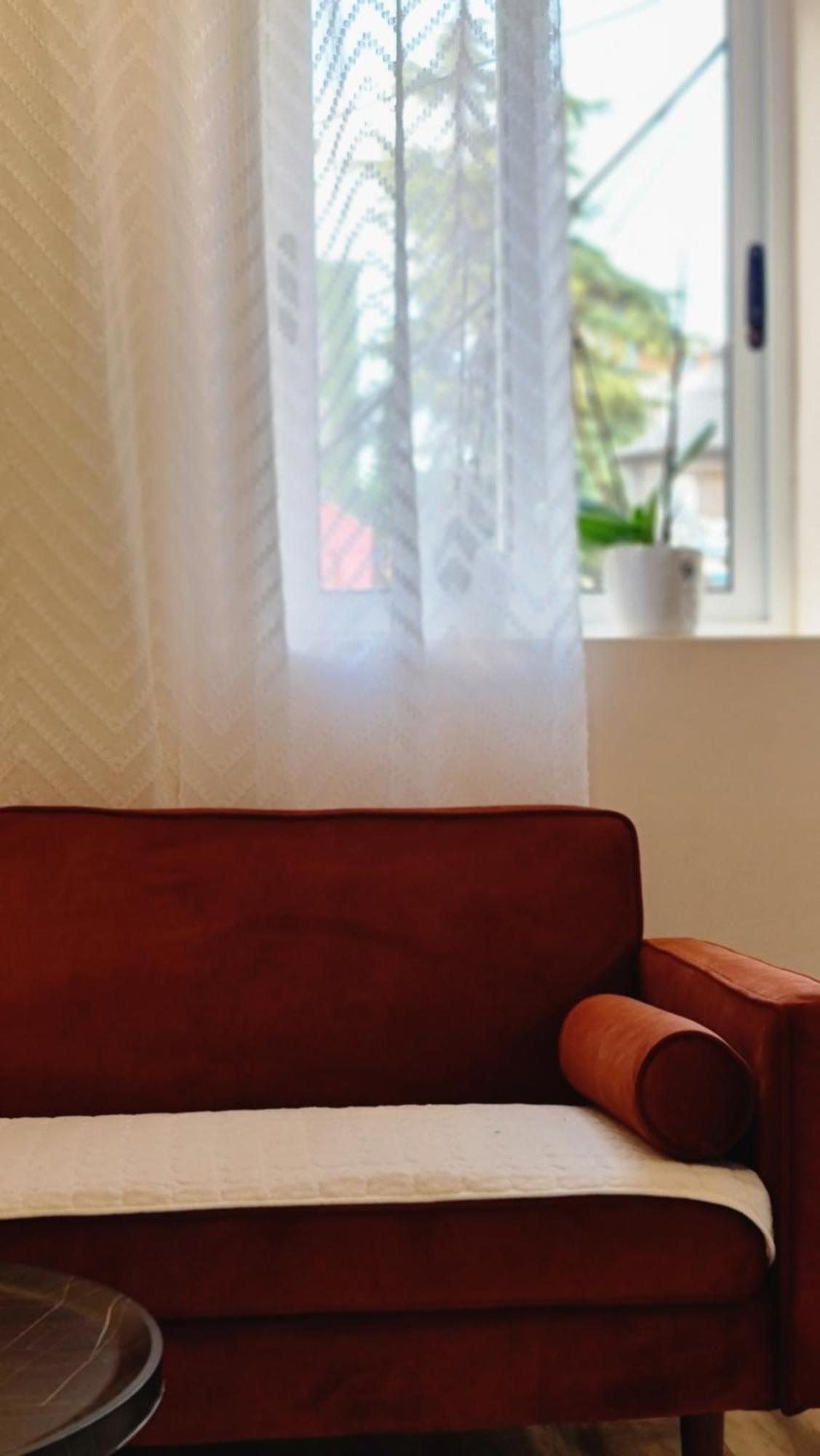 Appartement Zaimeen In Bllok Area *