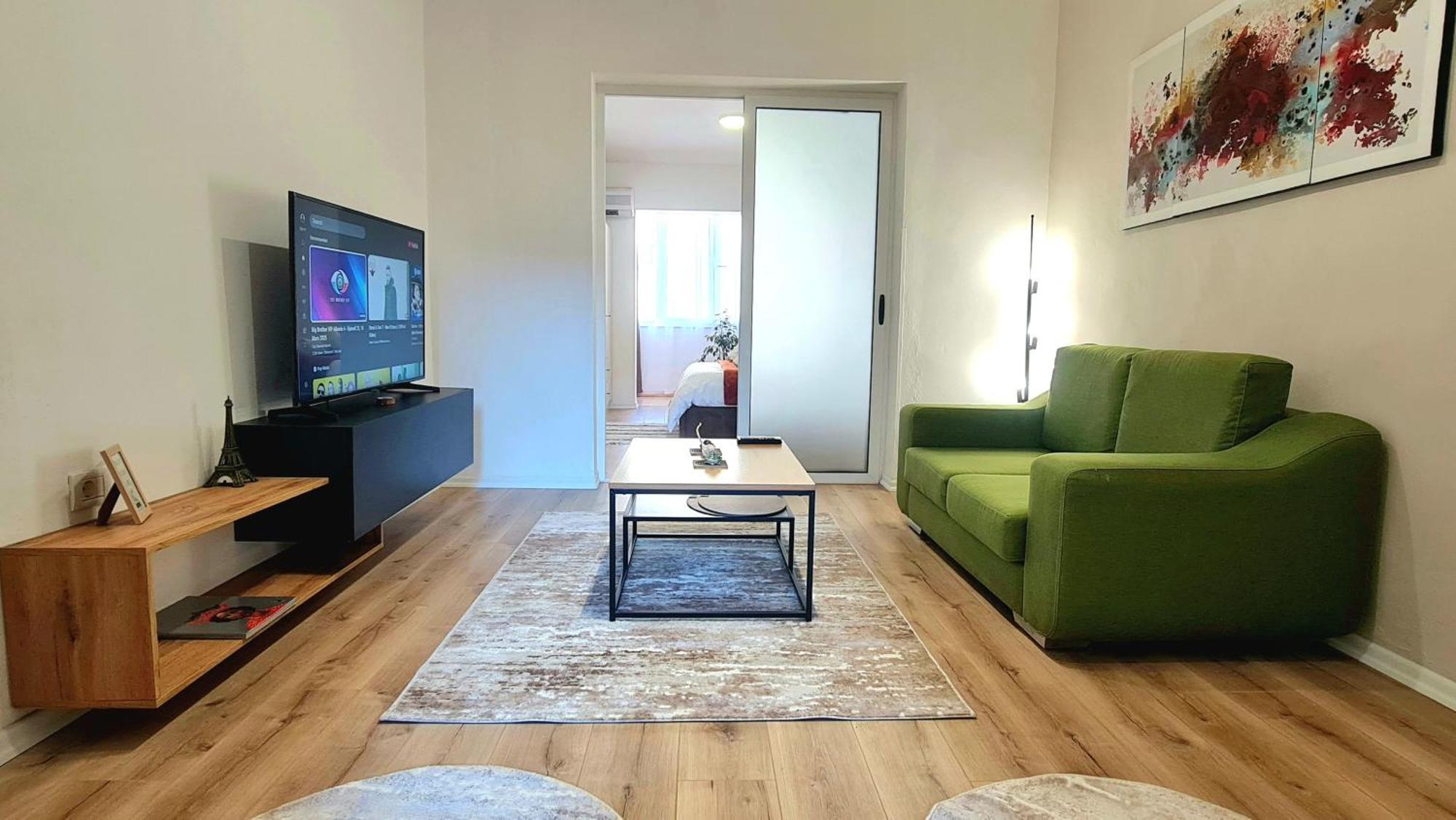 Appartement Zaimeen In Bllok Area Tirana